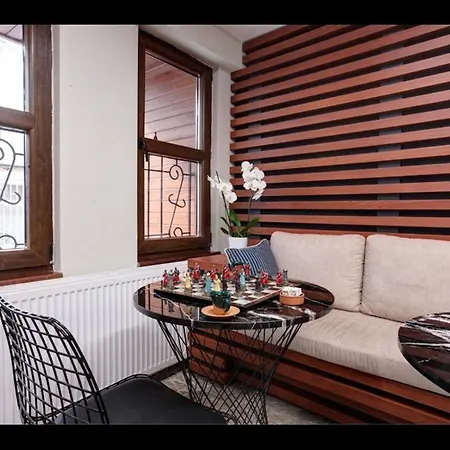 In - Luxury Konukevi *